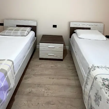 Apartment B2 3 *