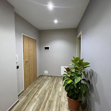 Apartment B2 3