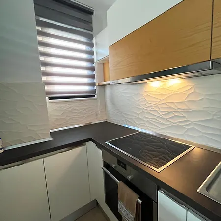 B2 3 Apartment *